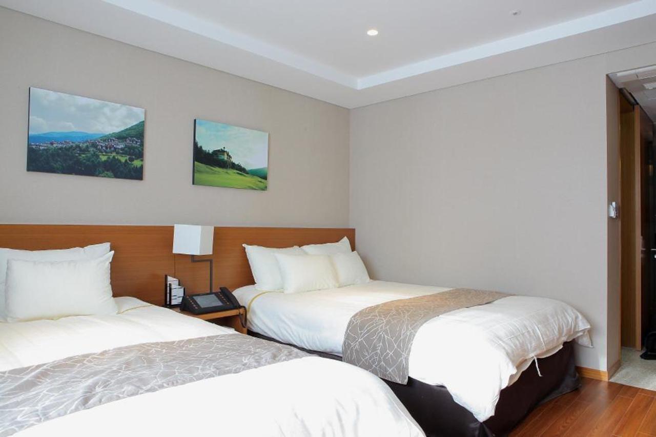 Yongpyong Resort Villa Condominium Пхёнчхан Экстерьер фото